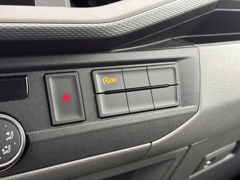 Volkswagen Transporter 2.0 TDI L1H1 26 Economy Business | Parkeersensor Achter | Cruise Control | Apple Carplay | 3 Zits | Airconditioning |