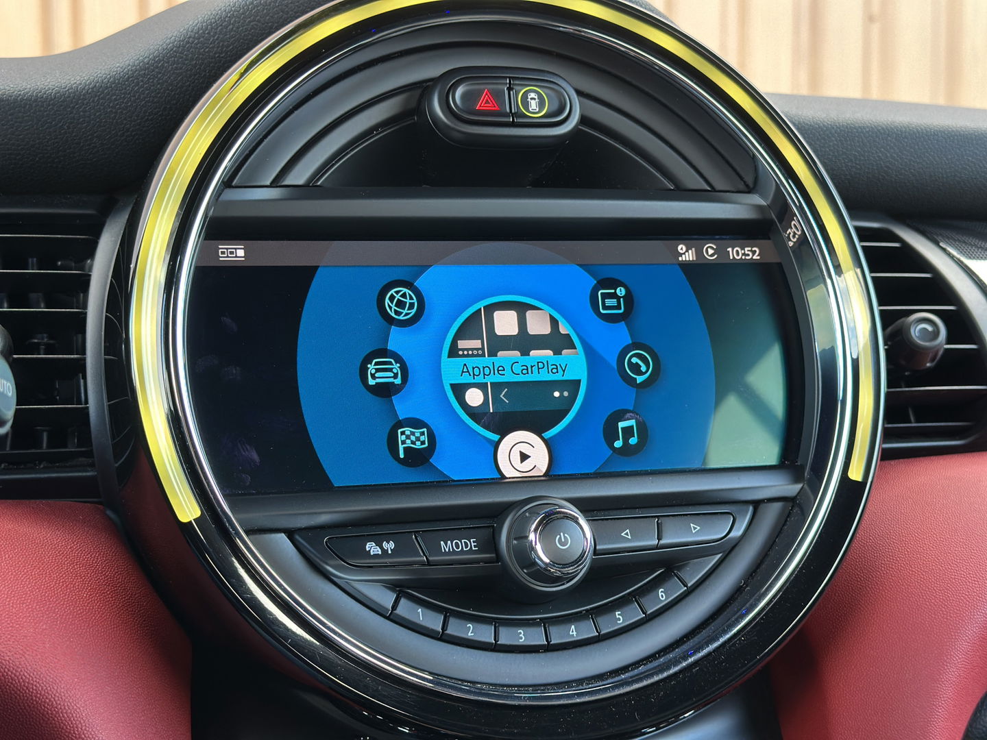 MINI Cabrio 2.0 Cooper S Night Jack Edition | Achteruitrijcamera | Adaptieve Cruise Control | Apple Carplay / Android Auto | Keyless Go/Entry | Head-Up Display | Parkeersensoren | Stoelverwarming |