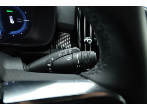 Volvo XC40 Recharge Plus | ACC | Blis | Trekhaak | achteruitrijcamera | Carplay | Stoel & Stuur verwarming |