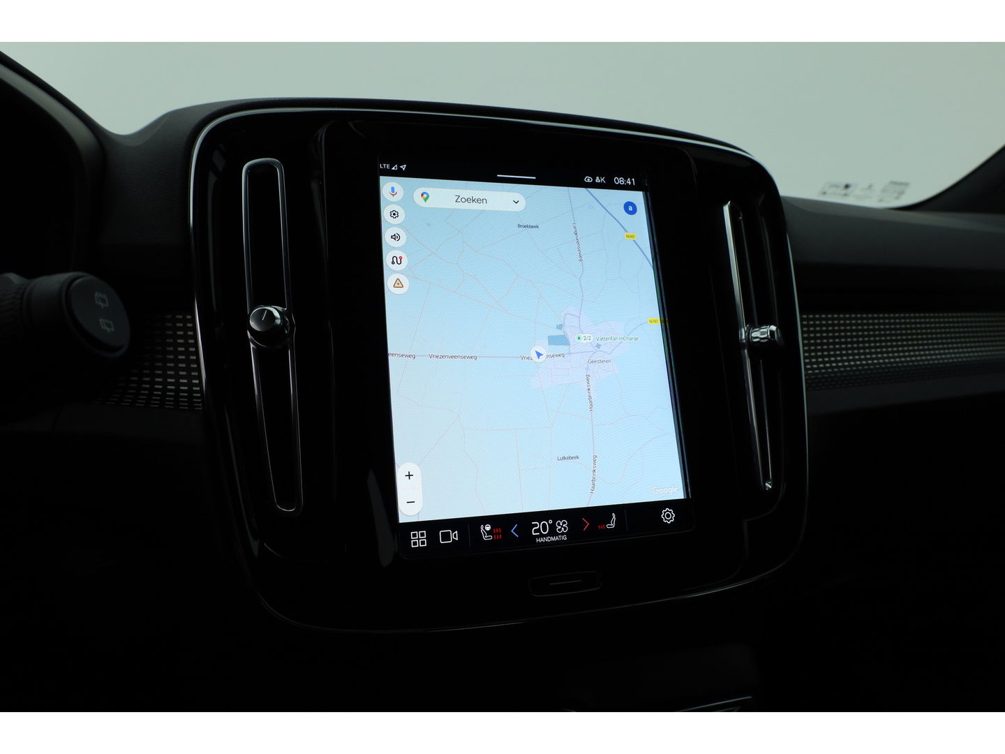 Volvo XC40 Recharge Plus | ACC | Blis | Trekhaak | achteruitrijcamera | Carplay | Stoel & Stuur verwarming |