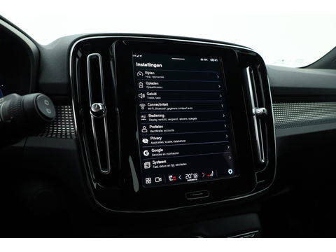Volvo XC40 Recharge Plus | ACC | Blis | Trekhaak | achteruitrijcamera | Carplay | Stoel & Stuur verwarming |