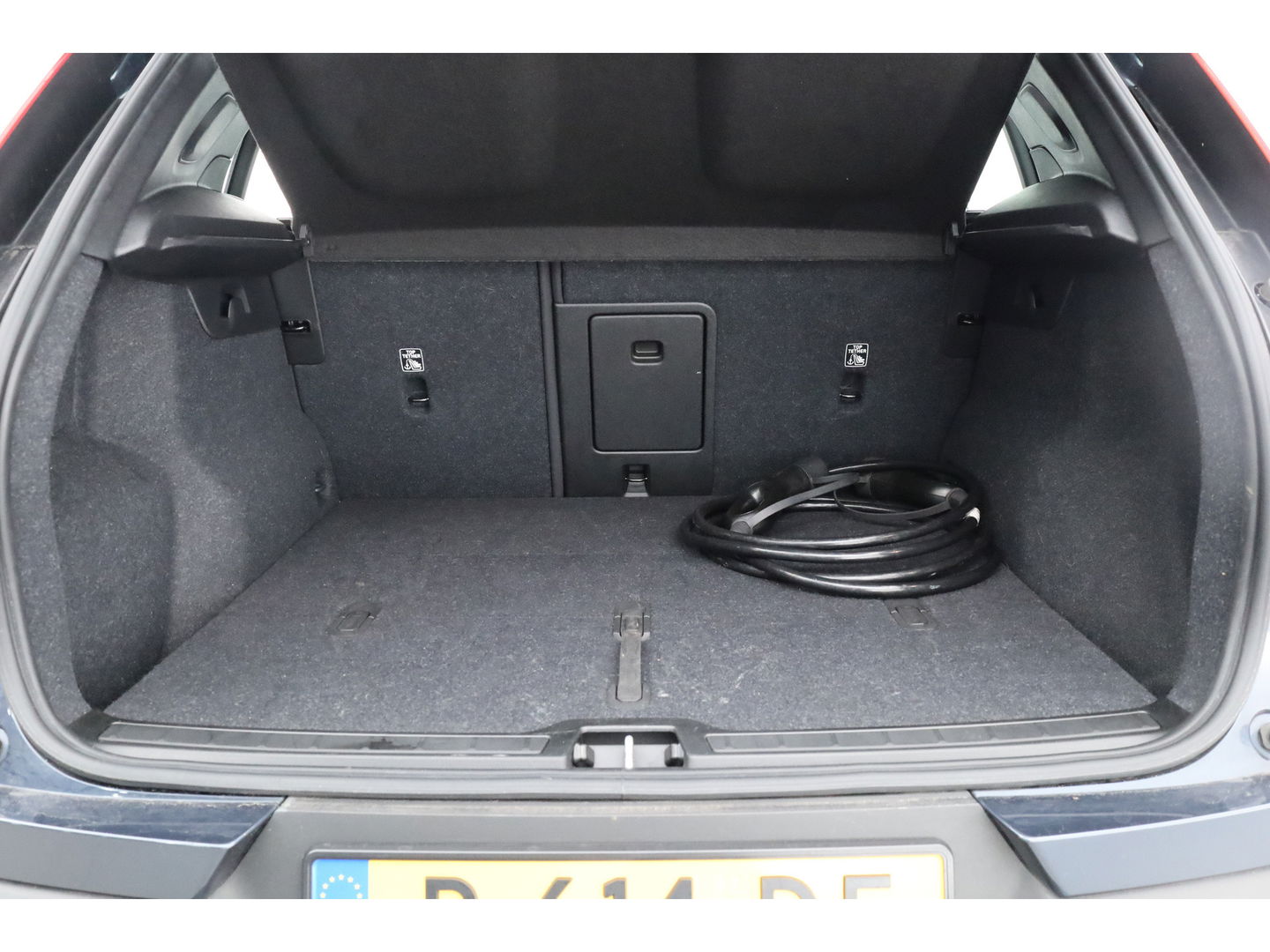 Volvo XC40 Recharge Plus | ACC | Blis | Trekhaak | achteruitrijcamera | Carplay | Stoel & Stuur verwarming |