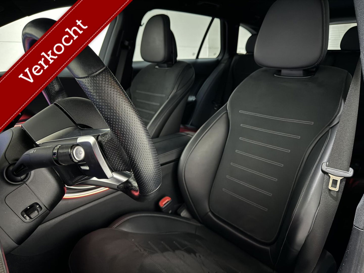 Mercedes-Benz C-Klasse Estate 200 AMG Pano Laser HUD 360° Sfeer Trekh NAP