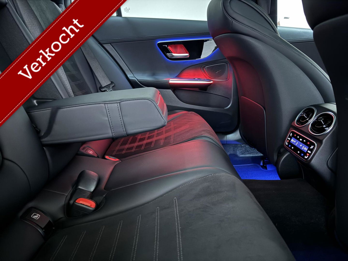 Mercedes-Benz C-Klasse Estate 200 AMG Pano Laser HUD 360° Sfeer Trekh NAP