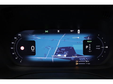 Volvo XC60 2.0 T6 Plug-in hybrid AWD Ultra Black Edition | Facelift | Luchtvering | Gelaagd glas | Trekhaak | ACC | 22 inch | Head-up | 360 cam | H&K audio | Pano |