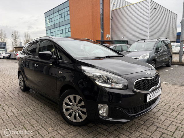 Kia Carens - 1.6 Benzine | 7 zit | Lage km's | Kia historiek
