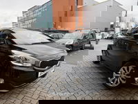 Kia Carens - 1.6 Benzine | 7 zit | Lage km's | Kia historiek