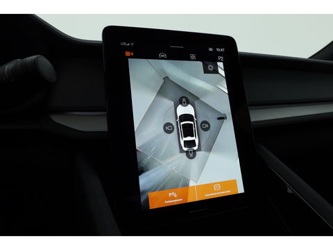 Polestar 2 Long Range Dual motor Plus 82 kWh | Stoelventilatie | Leer |  ACC | Blis | Pano | 360 Camera | Trekhaak | stoel 4 & stuur verwarming |