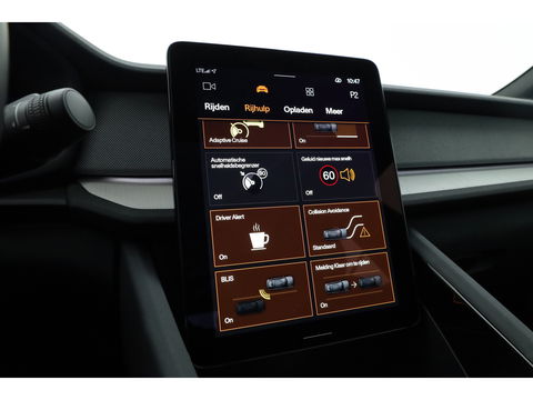 Polestar 2 Long Range Dual motor Plus 82 kWh | Stoelventilatie | Leer |  ACC | Blis | Pano | 360 Camera | Trekhaak | stoel 4 & stuur verwarming |