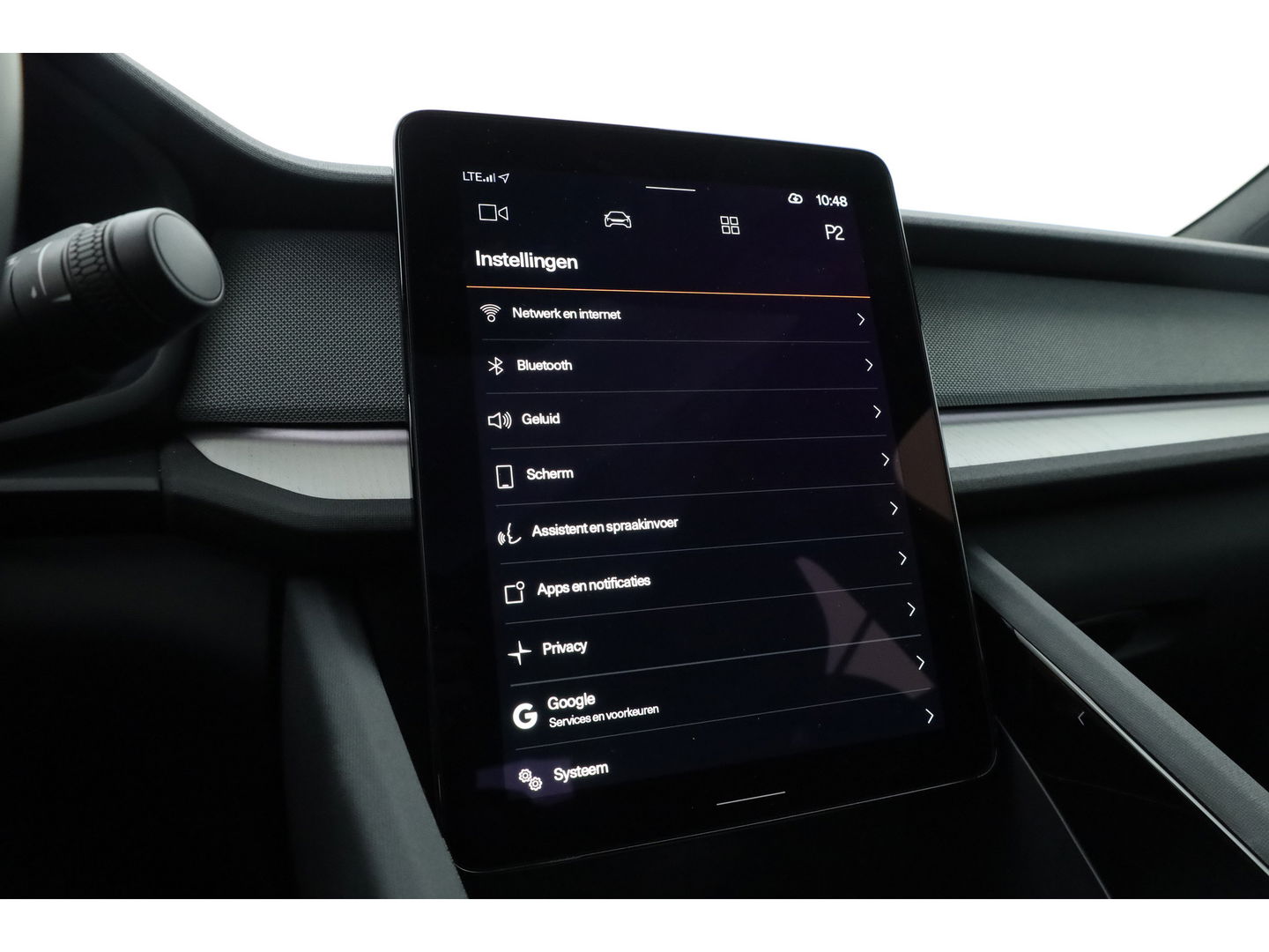 Polestar 2 Long Range Dual motor Plus 82 kWh | Stoelventilatie | Leer |  ACC | Blis | Pano | 360 Camera | Trekhaak | stoel 4 & stuur verwarming |