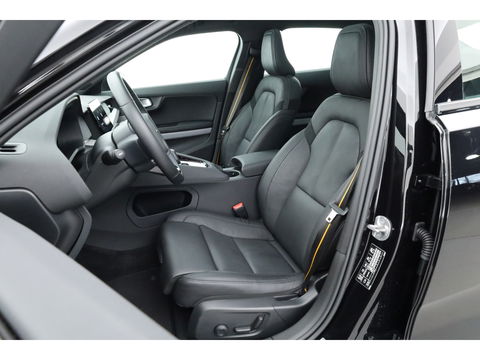 Polestar 2 Long Range Dual motor Plus 82 kWh | Stoelventilatie | Leer |  ACC | Blis | Pano | 360 Camera | Trekhaak | stoel 4 & stuur verwarming |