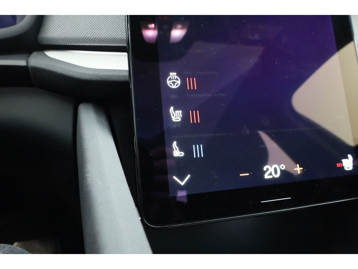 Polestar 2 Long Range Dual motor Plus 82 kWh | Stoelventilatie | Leer |  ACC | Blis | Pano | 360 Camera | Trekhaak | stoel 4 & stuur verwarming |