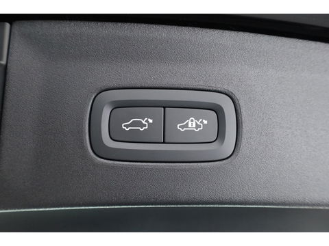 Polestar 2 Long Range Dual motor Plus 82 kWh | Stoelventilatie | Leer |  ACC | Blis | Pano | 360 Camera | Trekhaak | stoel 4 & stuur verwarming |