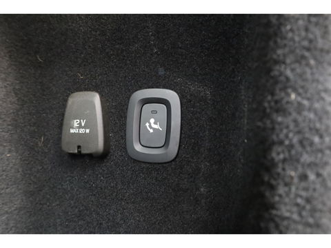 Volvo V60 2.0 B4 Momentum Business | ACC | Trekhaak | Carplay | stoel verwarming |