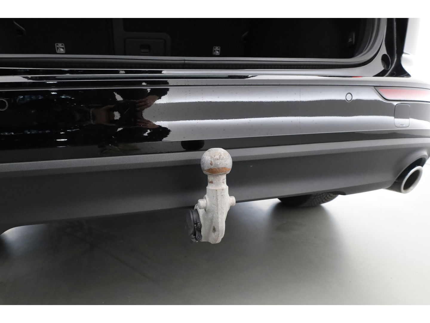 Volvo V60 2.0 B4 Momentum Business | ACC | Trekhaak | Carplay | stoel verwarming |