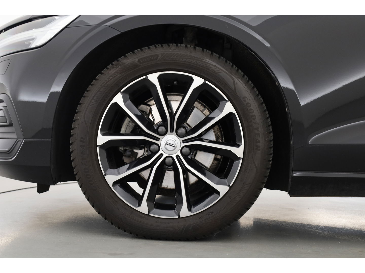 Volvo V60 2.0 B4 Momentum Business | ACC | Trekhaak | Carplay | stoel verwarming |