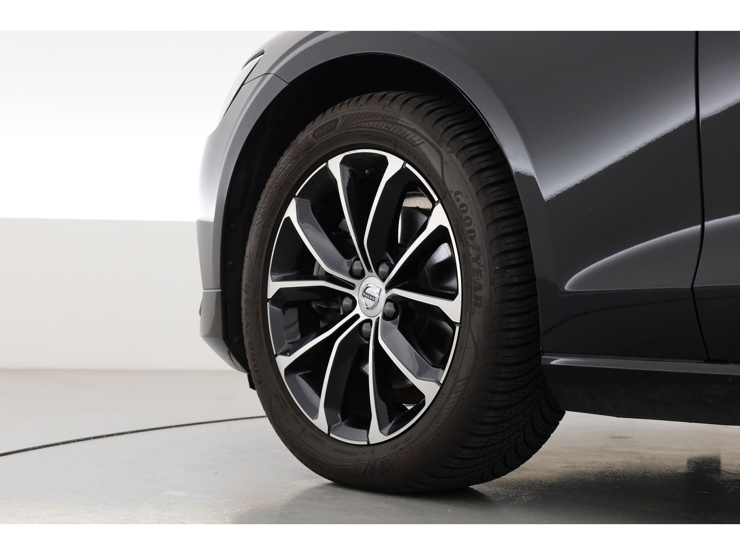 Volvo V60 2.0 B4 Momentum Business | ACC | Trekhaak | Carplay | stoel verwarming |