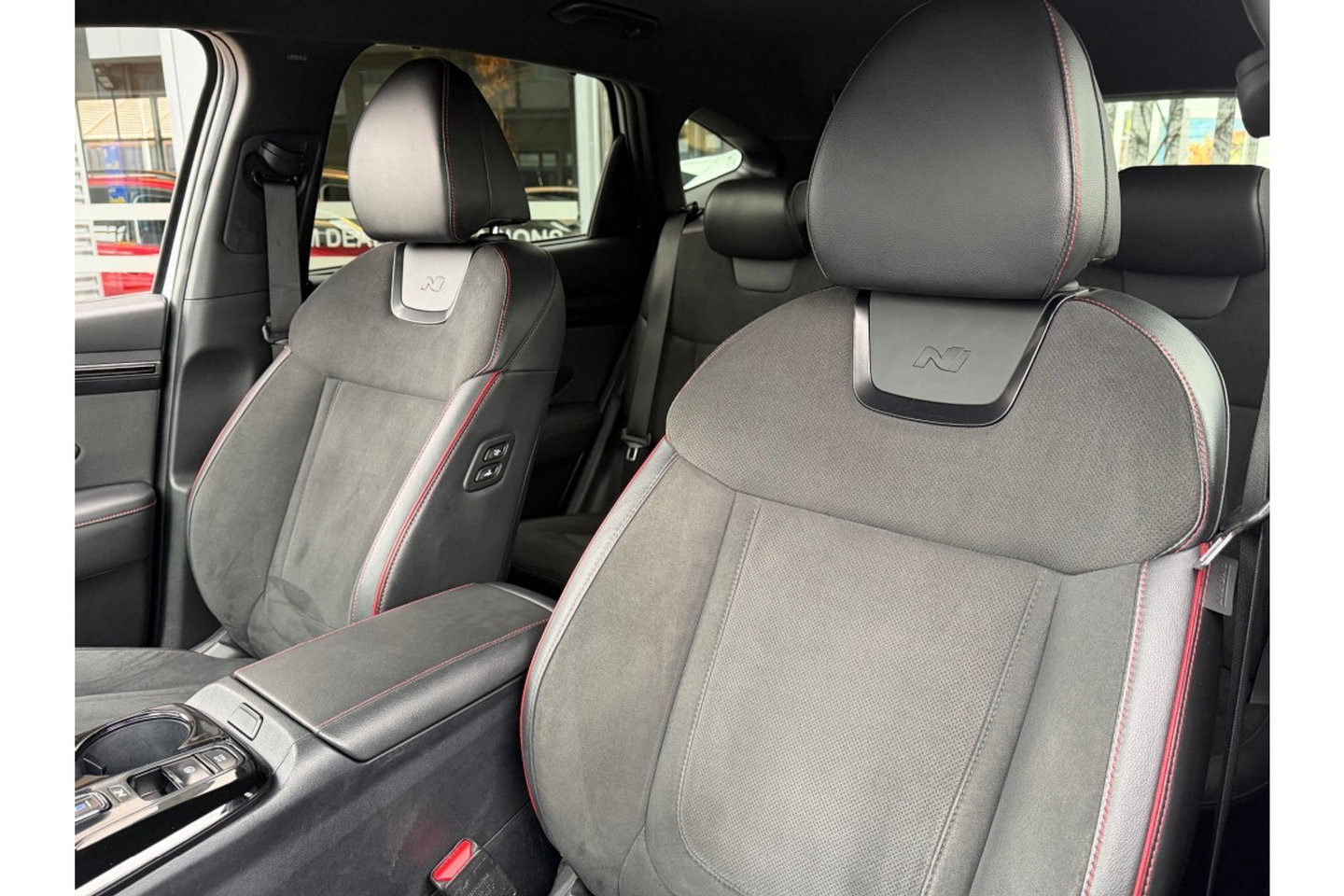 Hyundai Tucson 1.6 T-GDI N LINE 4WD PHEV AUTOMAAT NAVI PDC-CAMERA WINTERPACK.