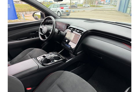 Hyundai Tucson 1.6 T-GDI N LINE 4WD PHEV AUTOMAAT NAVI PDC-CAMERA WINTERPACK.