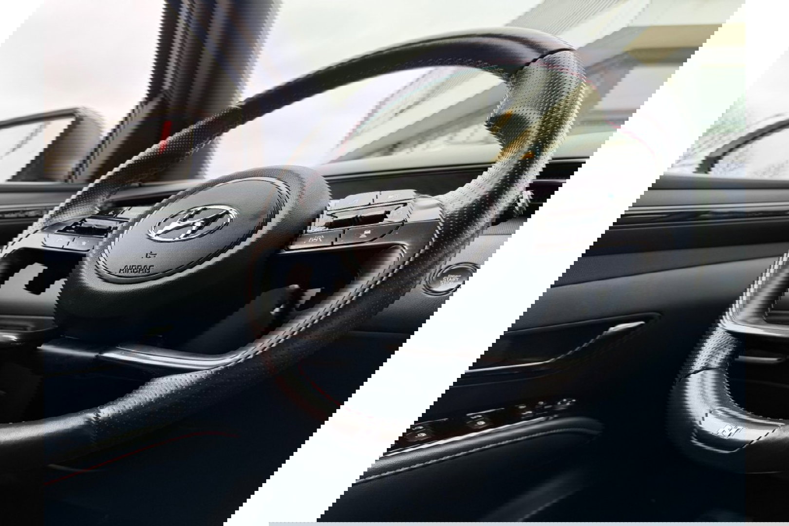 Hyundai Tucson 1.6 T-GDI N LINE 4WD PHEV AUTOMAAT NAVI PDC-CAMERA WINTERPACK.