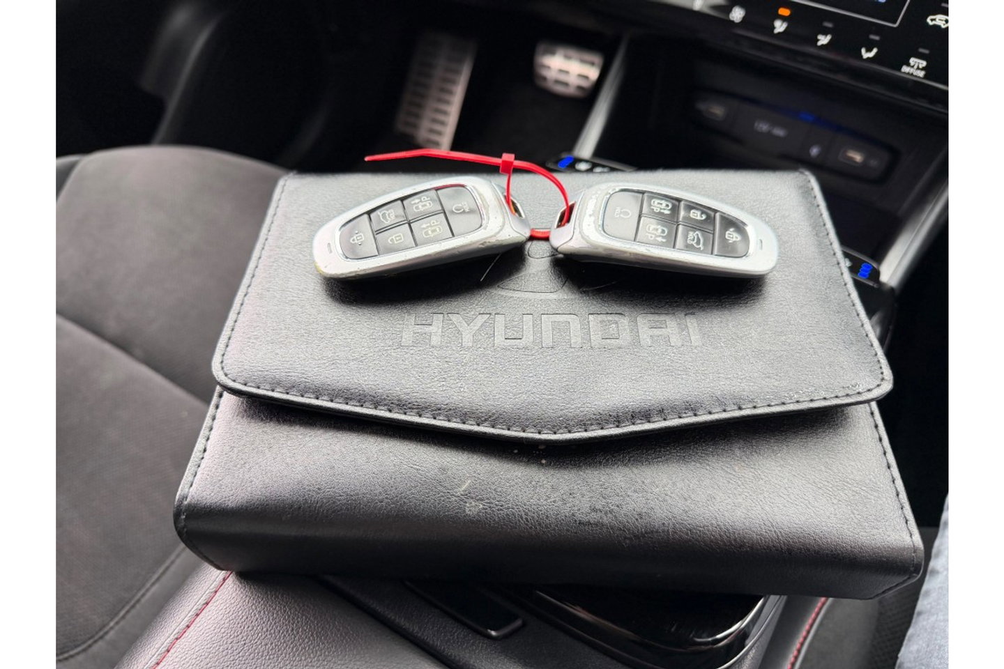 Hyundai Tucson 1.6 T-GDI N LINE 4WD PHEV AUTOMAAT NAVI PDC-CAMERA WINTERPACK.