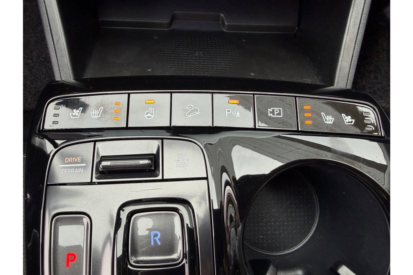 Hyundai Tucson 1.6 T-GDI N LINE 4WD PHEV AUTOMAAT NAVI PDC-CAMERA WINTERPACK.