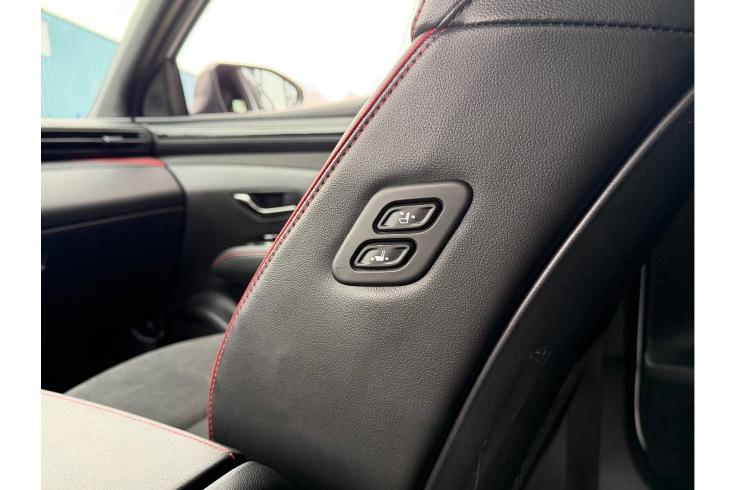 Hyundai Tucson 1.6 T-GDI N LINE 4WD PHEV AUTOMAAT NAVI PDC-CAMERA WINTERPACK.