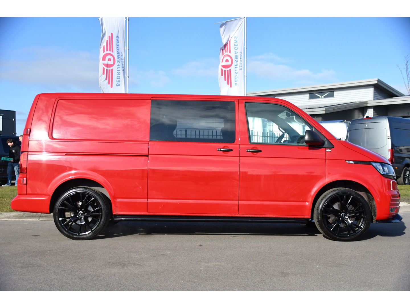 Volkswagen Transporter 2.0 TDI L2H1 30 DC PB Edition MARGE! Camera, Cruise, Carplay, 150pk, Trekhaak, Multimedia, Automaat, Sensoren, Uniek!