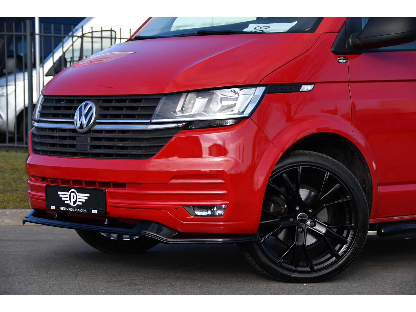 Volkswagen Transporter 2.0 TDI L2H1 30 DC PB Edition MARGE! Camera, Cruise, Carplay, 150pk, Trekhaak, Multimedia, Automaat, Sensoren, Uniek!