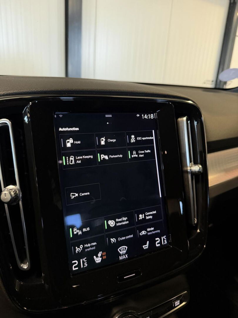 Volvo XC40 1.5 T5 Recharge R-Design Camera Trekhaak Carplay