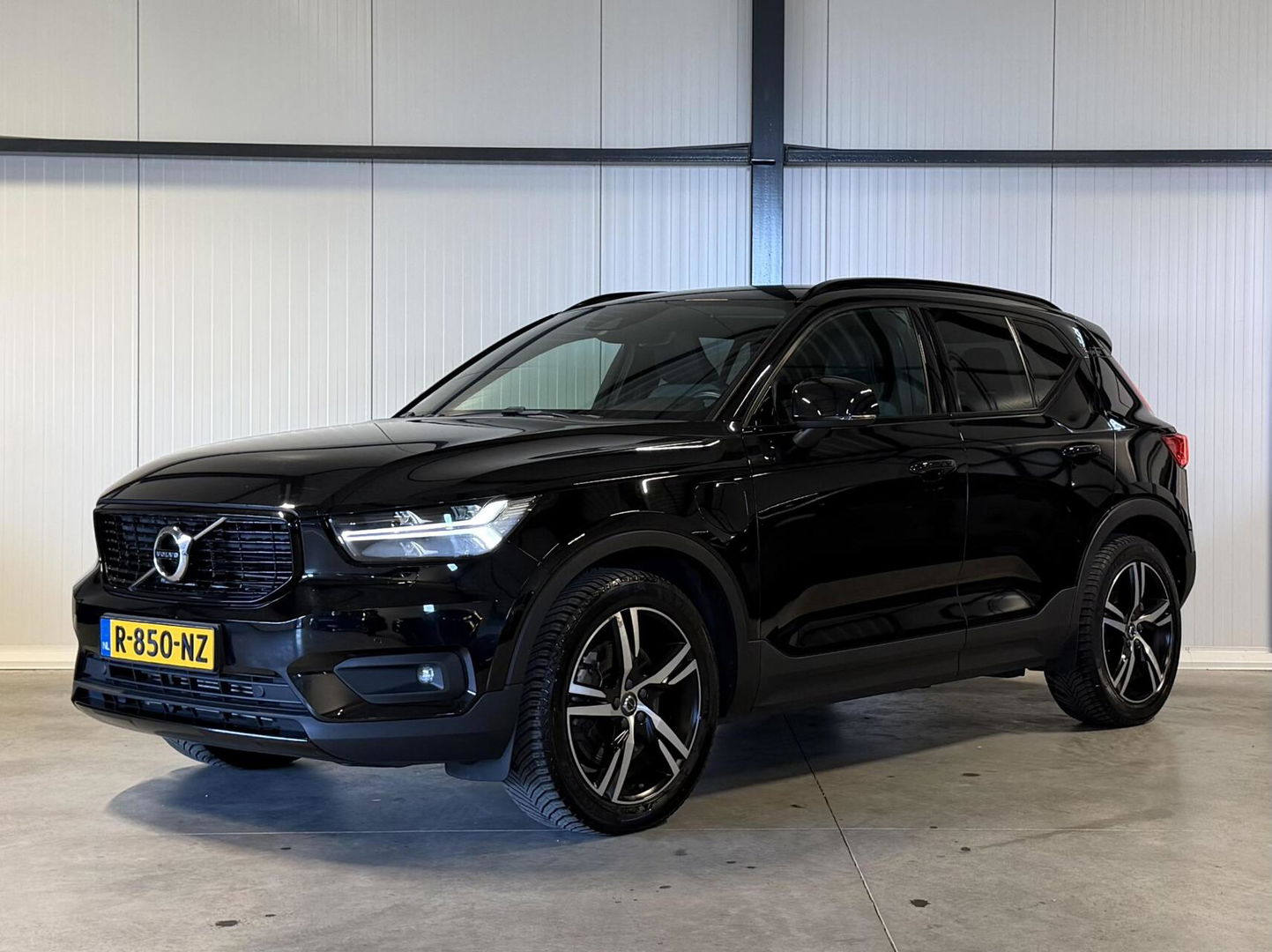 Volvo XC40 1.5 T5 Recharge R-Design Camera Trekhaak Carplay