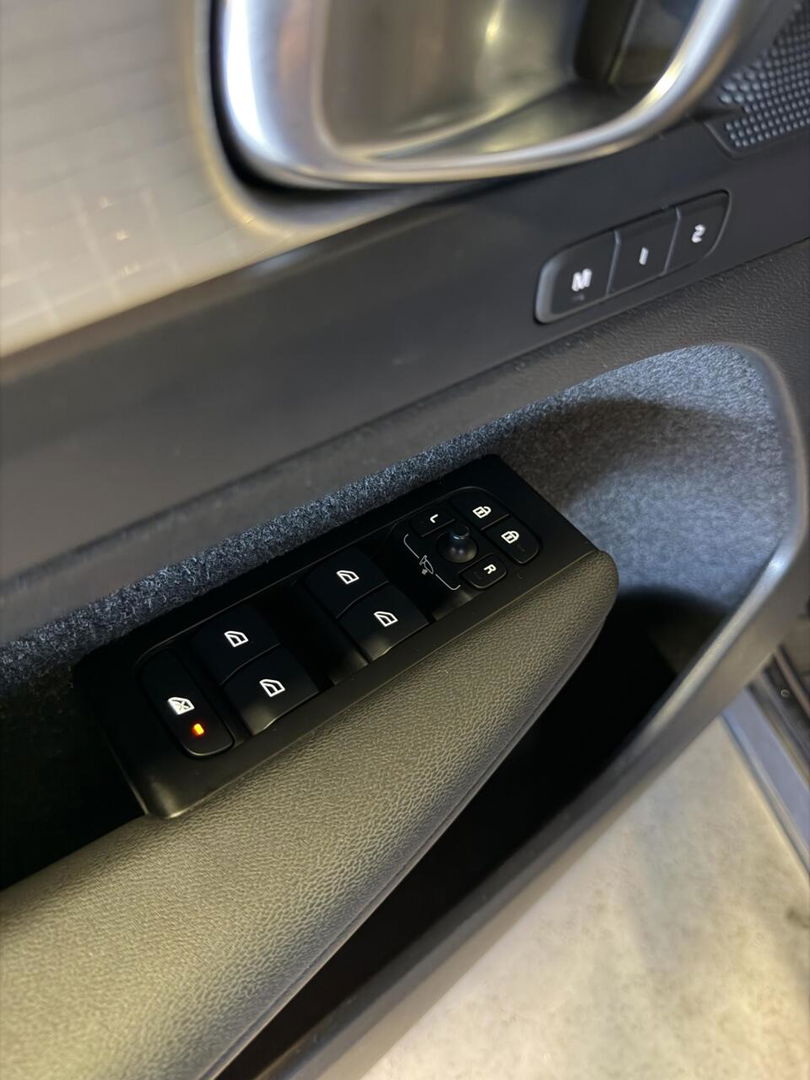 Volvo XC40 1.5 T5 Recharge R-Design Camera Trekhaak Carplay