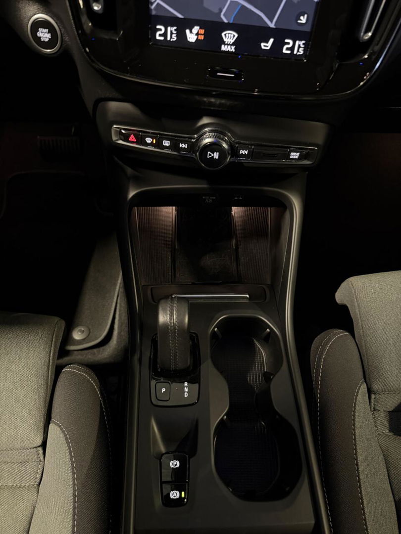 Volvo XC40 1.5 T5 Recharge R-Design Camera Trekhaak Carplay