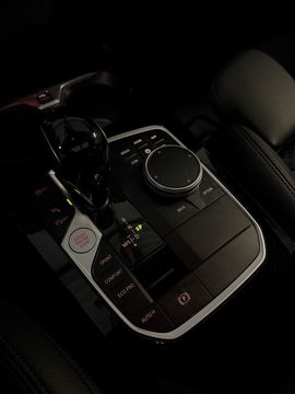 BMW 1 Serie 118i M-Sport Pano Camera Carplay High Executive