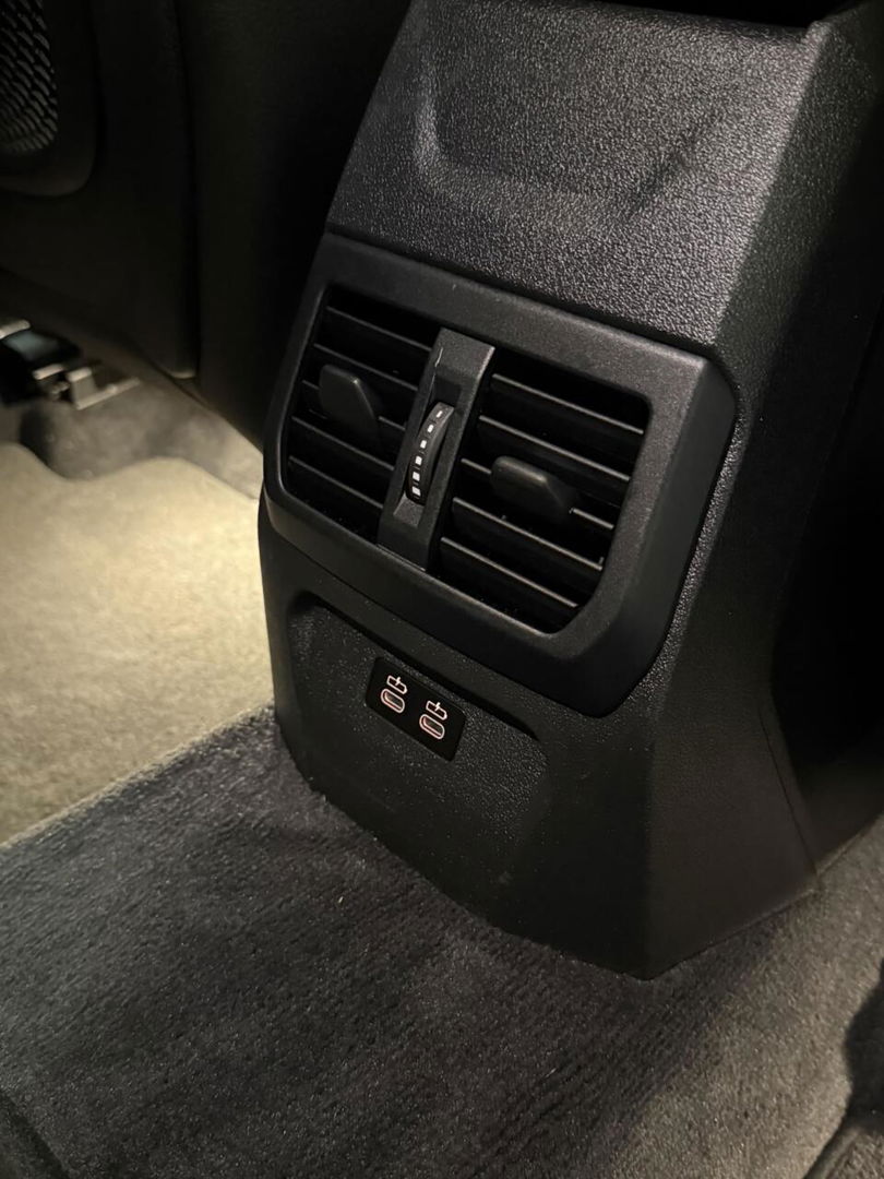 BMW 1 Serie 118i M-Sport Pano Camera Carplay High Executive