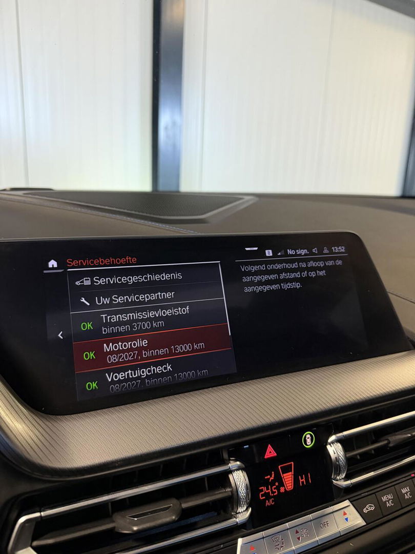 BMW 1 Serie 118i M-Sport Pano Camera Carplay High Executive