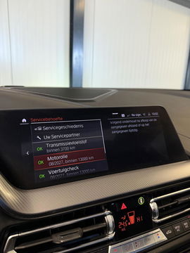 BMW 1 Serie 118i M-Sport Pano Camera Carplay High Executive