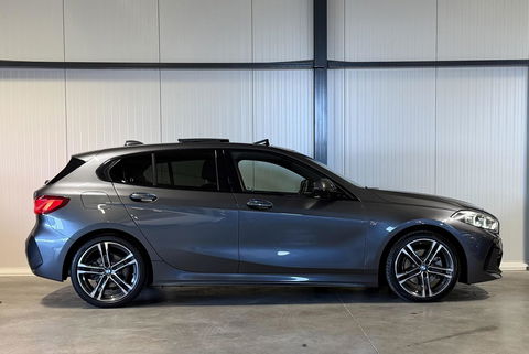 BMW 1 Serie 118i M-Sport Pano Camera Carplay High Executive