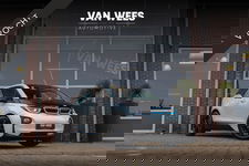 BMW i3 - Basis iPerformance 22 kWh | Stoelverwarming | Cruise control | Climate control | iDrive | Navigatie | Bluetooth | PDC | Mistlampen | 19 inch | Origineel