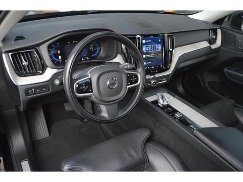 Volvo XC60 T6 Hybride LONG RANGE | Luchtvering | Massage | Stoelventilatie | Panoramadak | 360° Camera | Harman/Kardon |