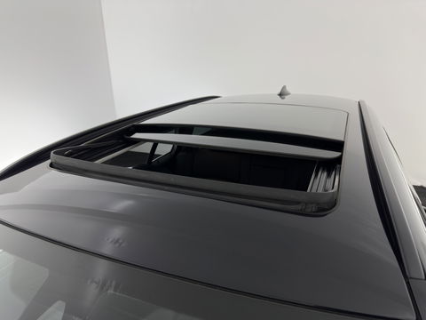 BMW 5 Serie Touring 525d High Executive Luxury-Line Aut.*PANO | LEATHER | BI-XENON | DIGI-COCKPIT | HARMAN/KARDON | MEMORY-PACK | HEATED-COMFORTSEATS | NAVI-FULLMAP | ECC | PRIVACYGLASS | CAMERA | LANEASSIST | PDC | TOWBAR | 18"ALU*