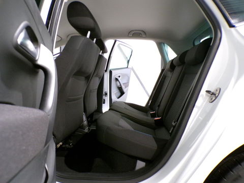 Volkswagen Polo 1.0 TSI 95PK BlueMotion Edition "Origineel NL!" Apple-carplay Stuurbediening Parkeersensoren Bluetooth Cruise