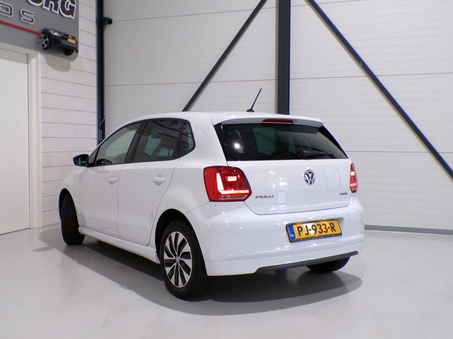 Volkswagen Polo 1.0 TSI 95PK BlueMotion Edition "Origineel NL!" Apple-carplay Stuurbediening Parkeersensoren Bluetooth Cruise