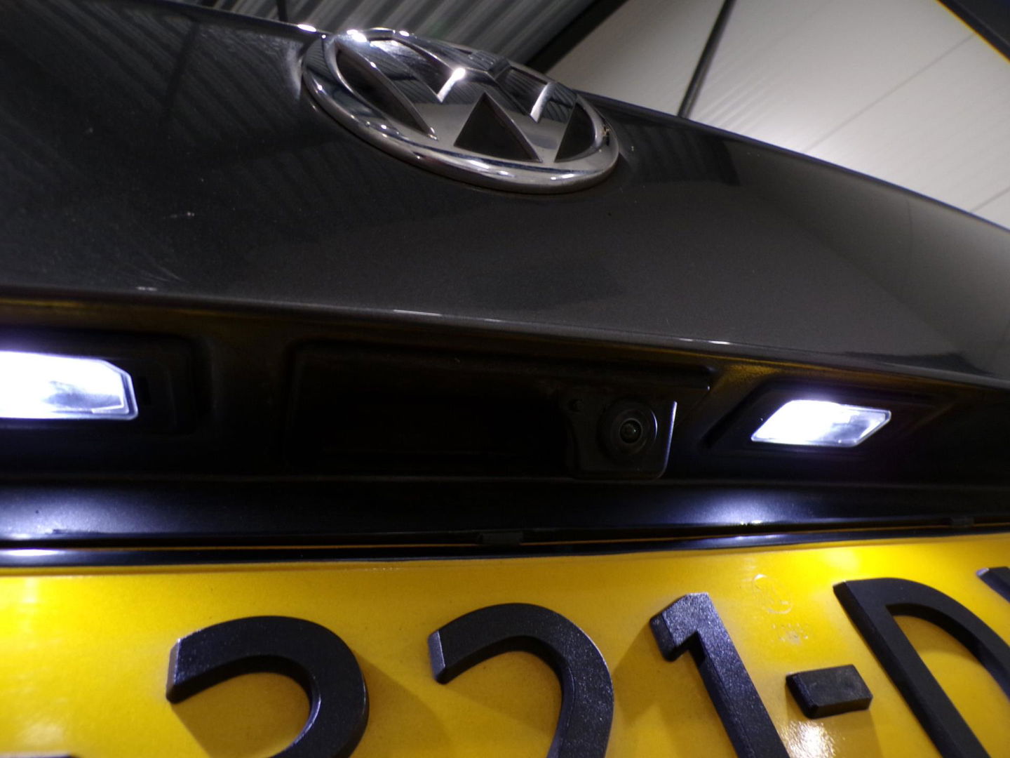 Volkswagen Tiguan 1.4 TSI ACT DSG Highline "Automaat" Panoramadak Apple-Carplay Xenon-LED Leer Virtual 360Camera Elektrische-klep