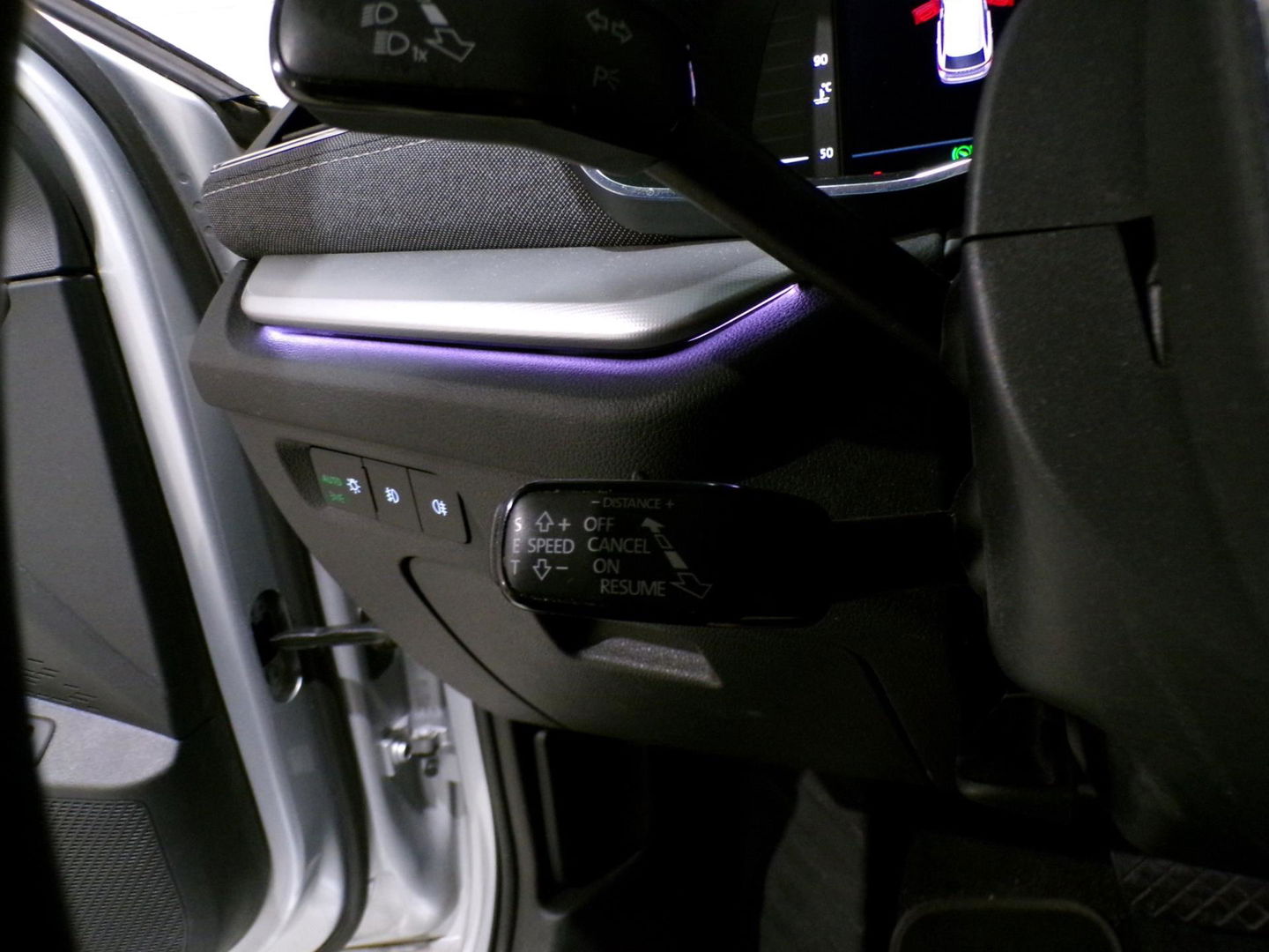 Škoda Octavia Combi 1.0 e-TSI Business Edition Plus "Origineel NL!" Automaat Full-LED Apple-carplay Stoelverwarming Virtual Keyles