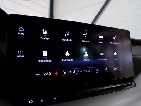 Škoda Octavia Combi 1.0 e-TSI Business Edition Plus "Origineel NL!" Automaat Full-LED Apple-carplay Stoelverwarming Virtual Keyles