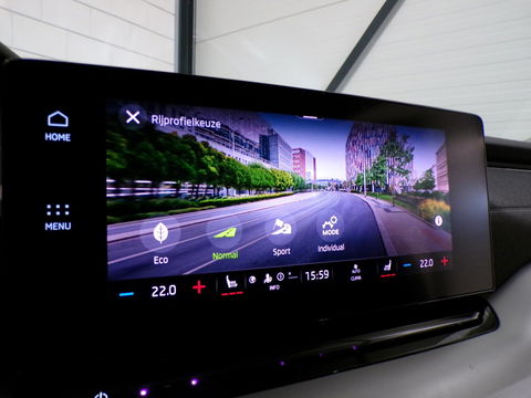 Škoda Octavia Combi 1.0 e-TSI Business Edition Plus "Origineel NL!" Automaat Full-LED Apple-carplay Stoelverwarming Virtual Keyles