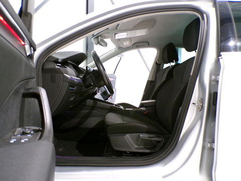 Škoda Octavia Combi 1.0 e-TSI Business Edition Plus "Origineel NL!" Automaat Full-LED Apple-carplay Stoelverwarming Virtual Keyles