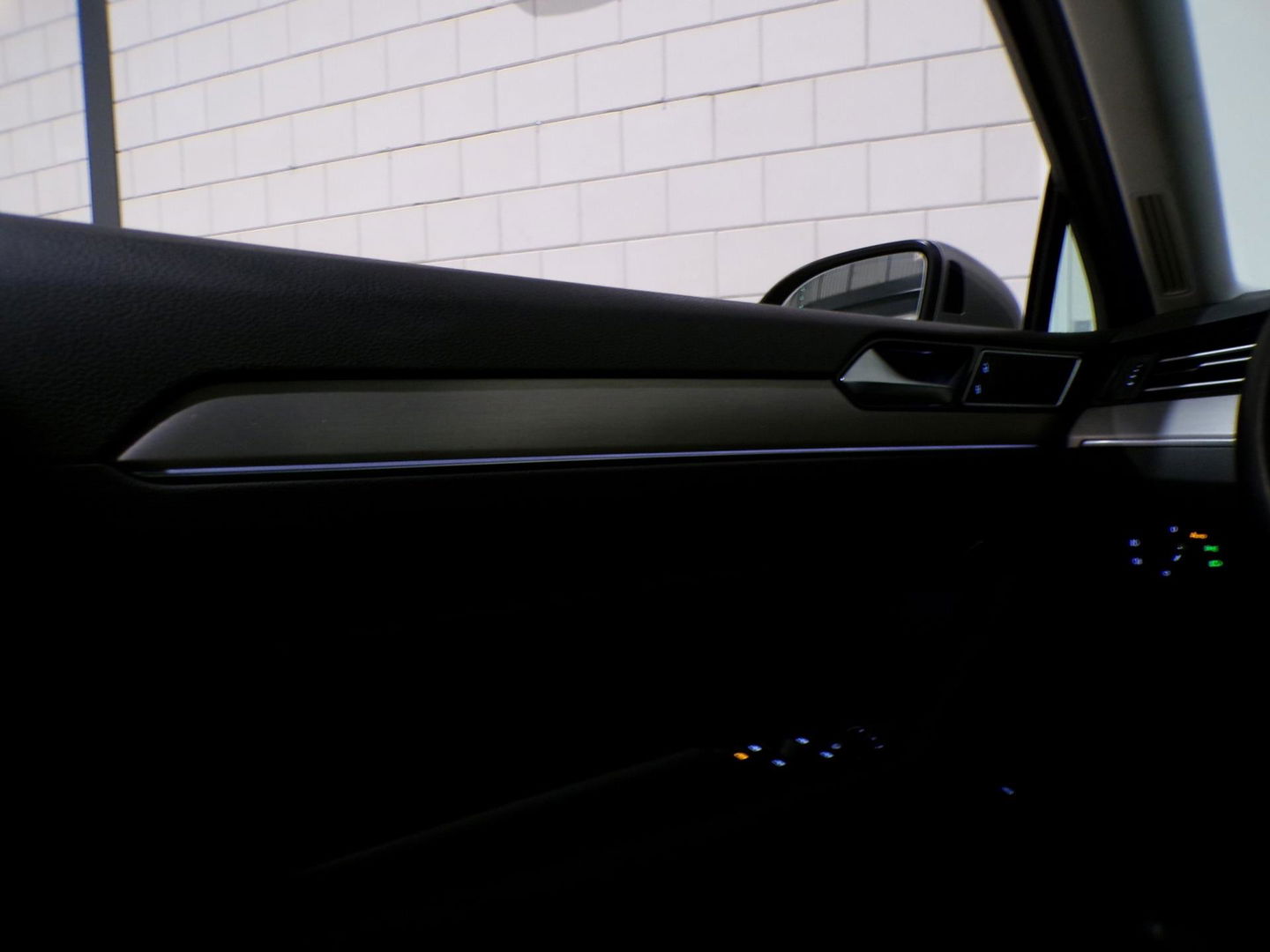 Volkswagen Passat Variant 1.8 TSI DSG Highline 180PK "Automaat" Apple-Carplay Full-LED Adaptive-cruise Keyless Stoelverwarming