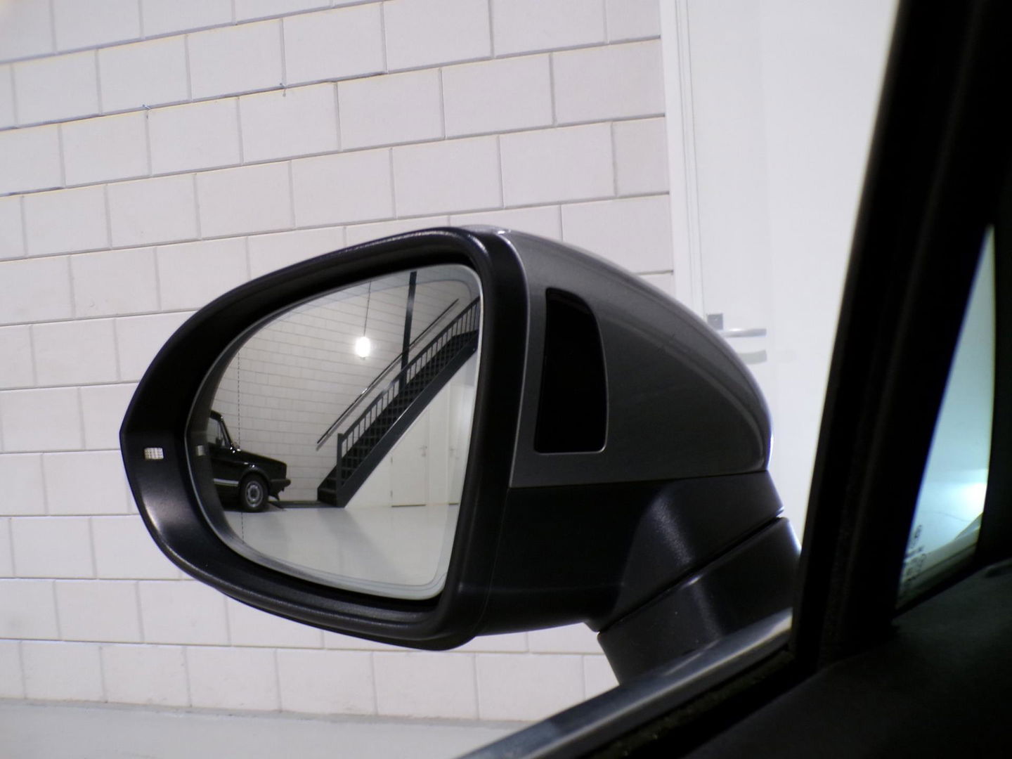 Volkswagen Passat Variant 1.8 TSI DSG Highline 180PK "Automaat" Apple-Carplay Full-LED Adaptive-cruise Keyless Stoelverwarming